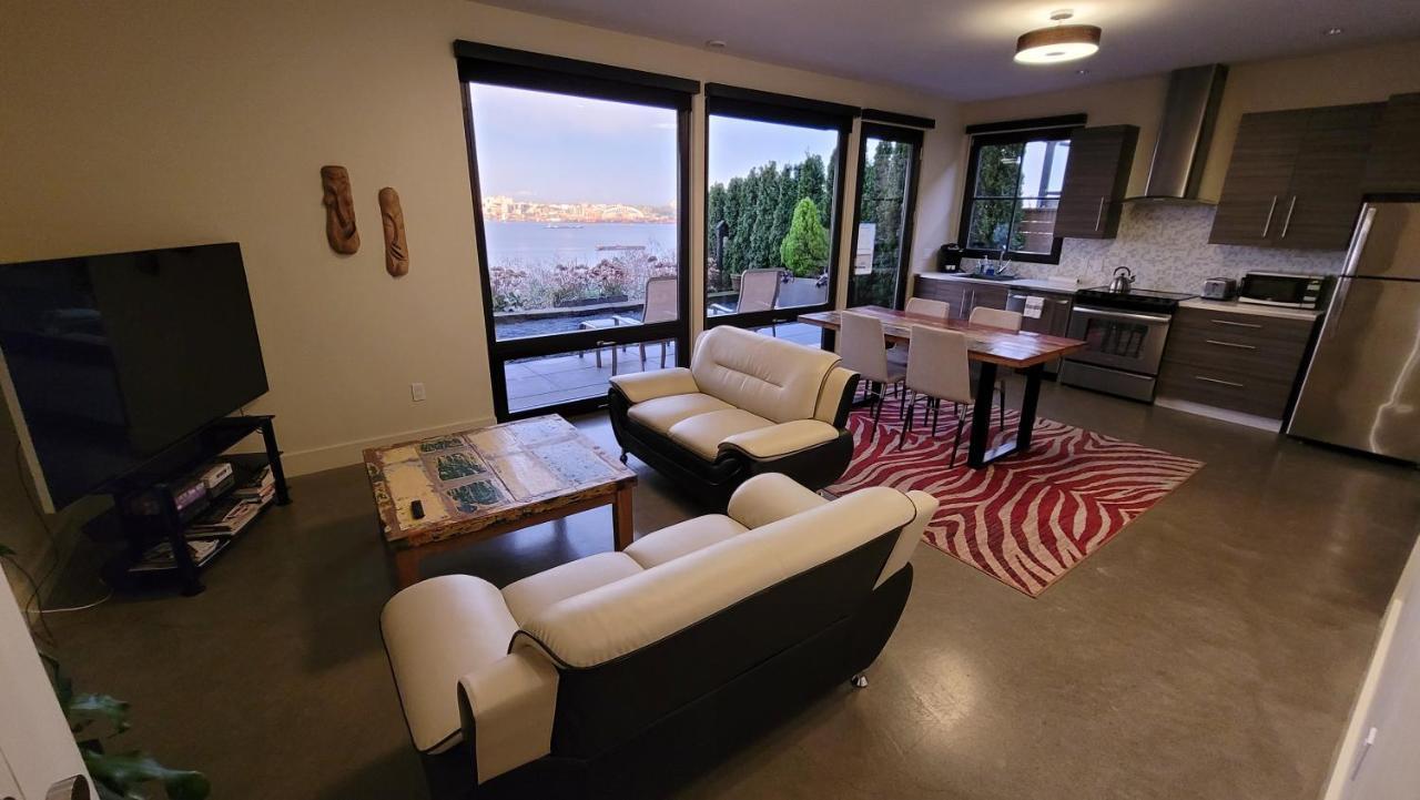 180 Degree, Unobstructed Bluff View! Apartment Seattle Exterior photo