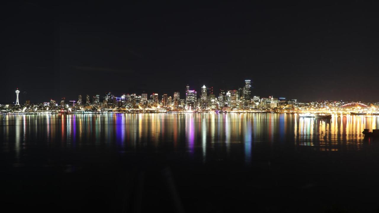 180 Degree, Unobstructed Bluff View! Apartment Seattle Exterior photo